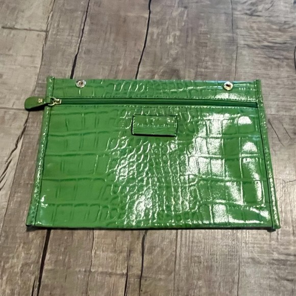 Antonio Melani Green Leather Handbag Croc Embossed Zip Clutch Wallet Women - Picture 1 of 7